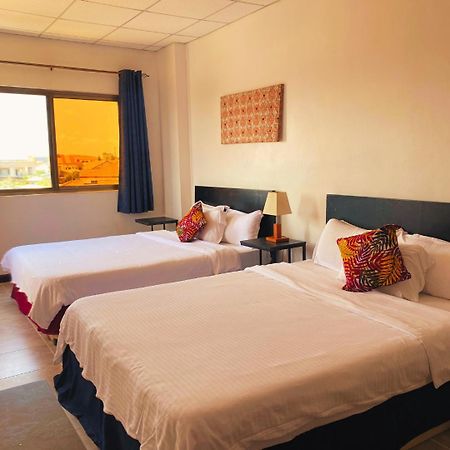 La Casa Baatsona Apts Sakumono エクステリア 写真