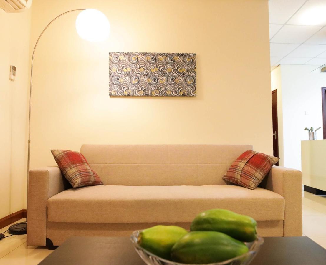 La Casa Baatsona Apts Sakumono エクステリア 写真