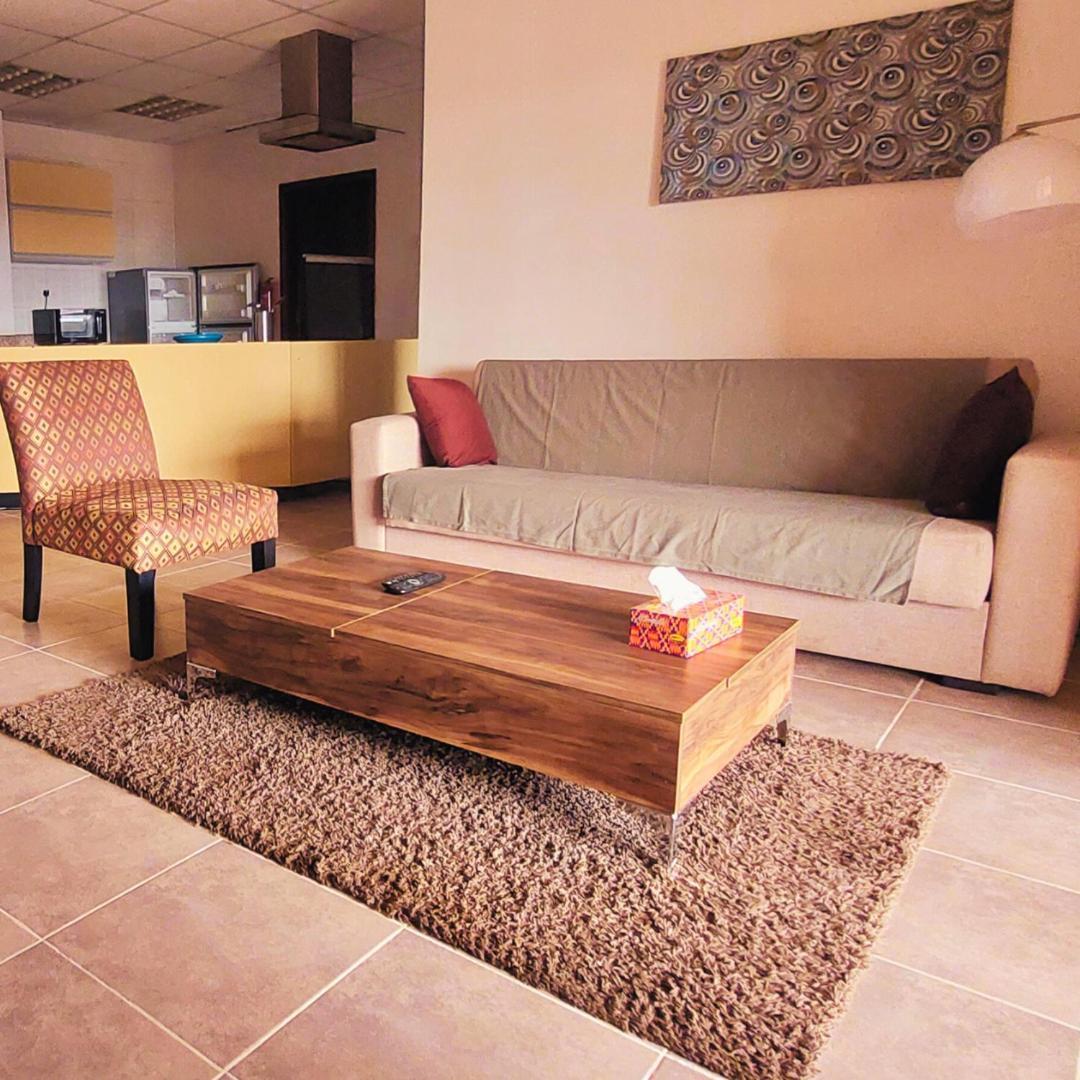 La Casa Baatsona Apts Sakumono エクステリア 写真